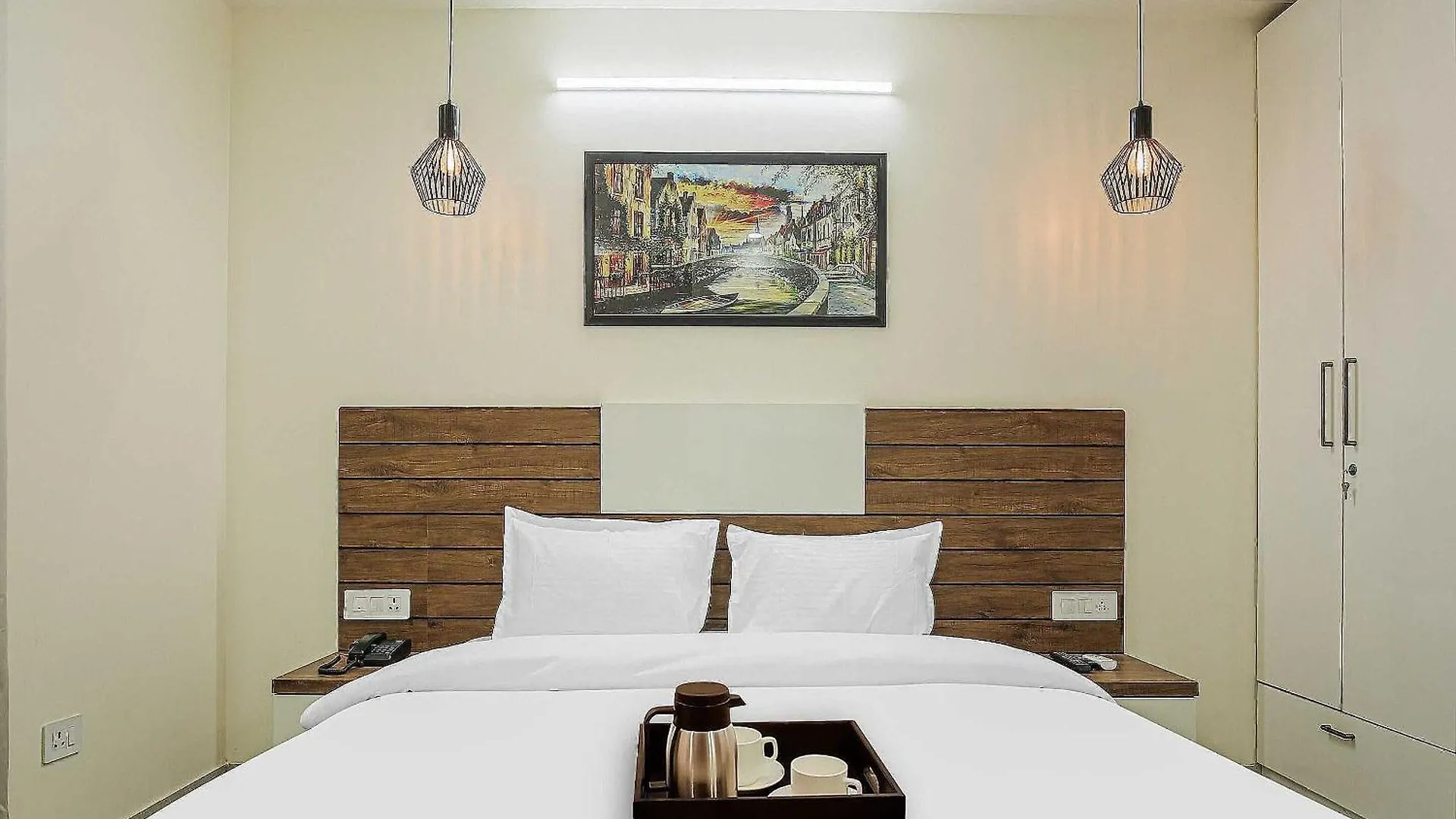 Hotel Maharaja Palace Gurgaon