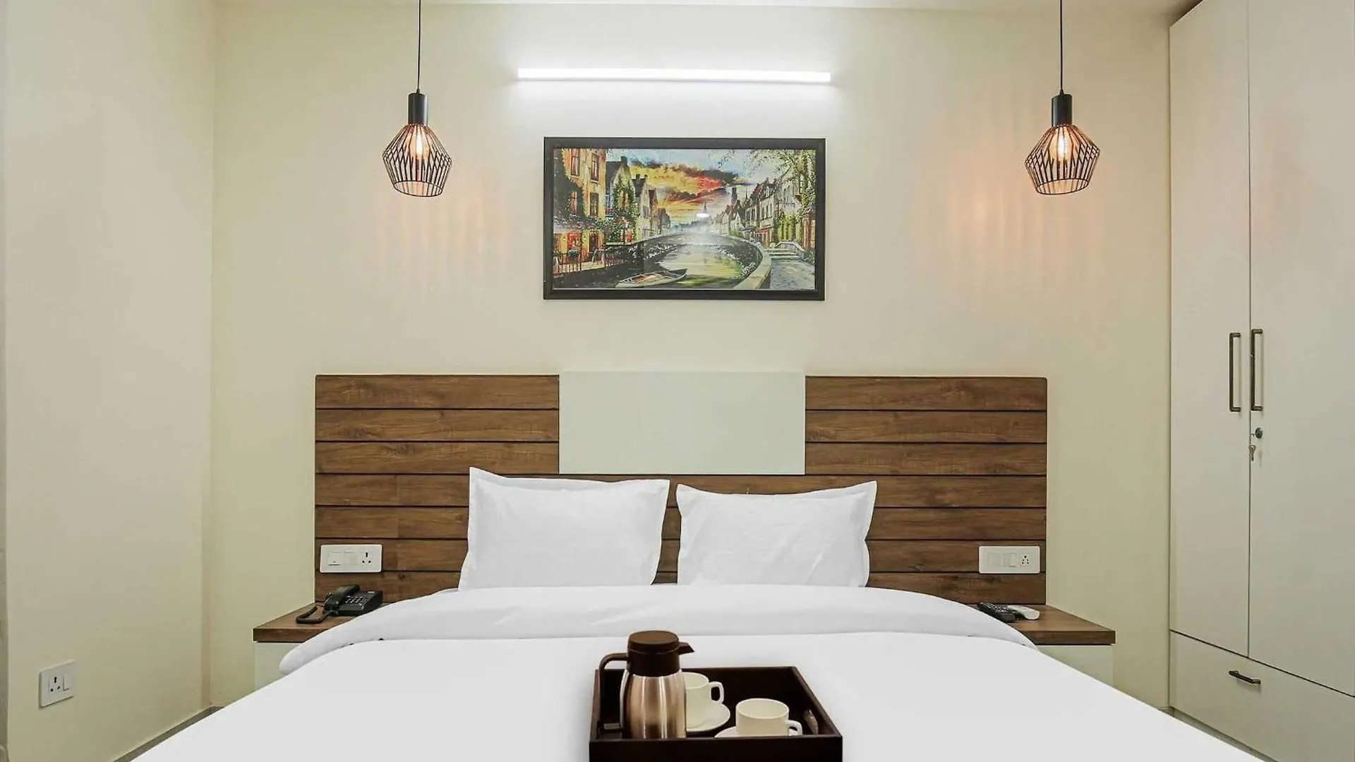 Hotel Maharaja Palace Gurgaon 0*,